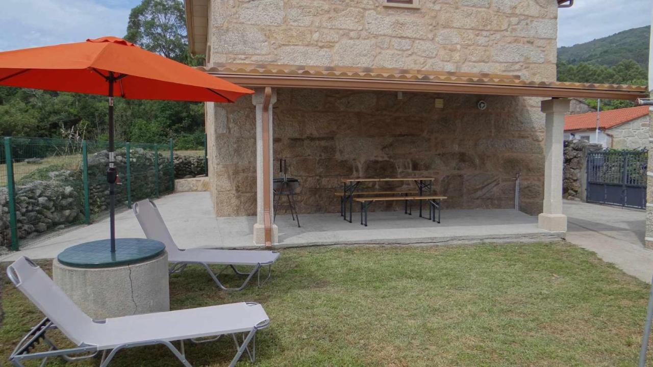Cuberto Darriba Casa Restaurada En Canedo كارنوتا المظهر الخارجي الصورة